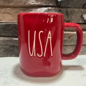 Rae Dunn “USA” Mug ☕️🇺🇸